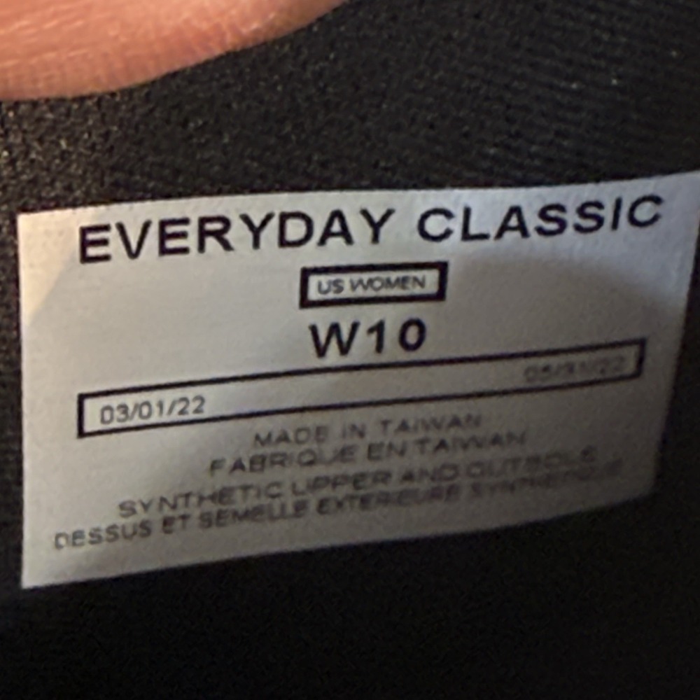 Vessi Women's Everyday Classic Sneaker Fig Green On Off White New In Box Size 10 - Picture 9 of 14